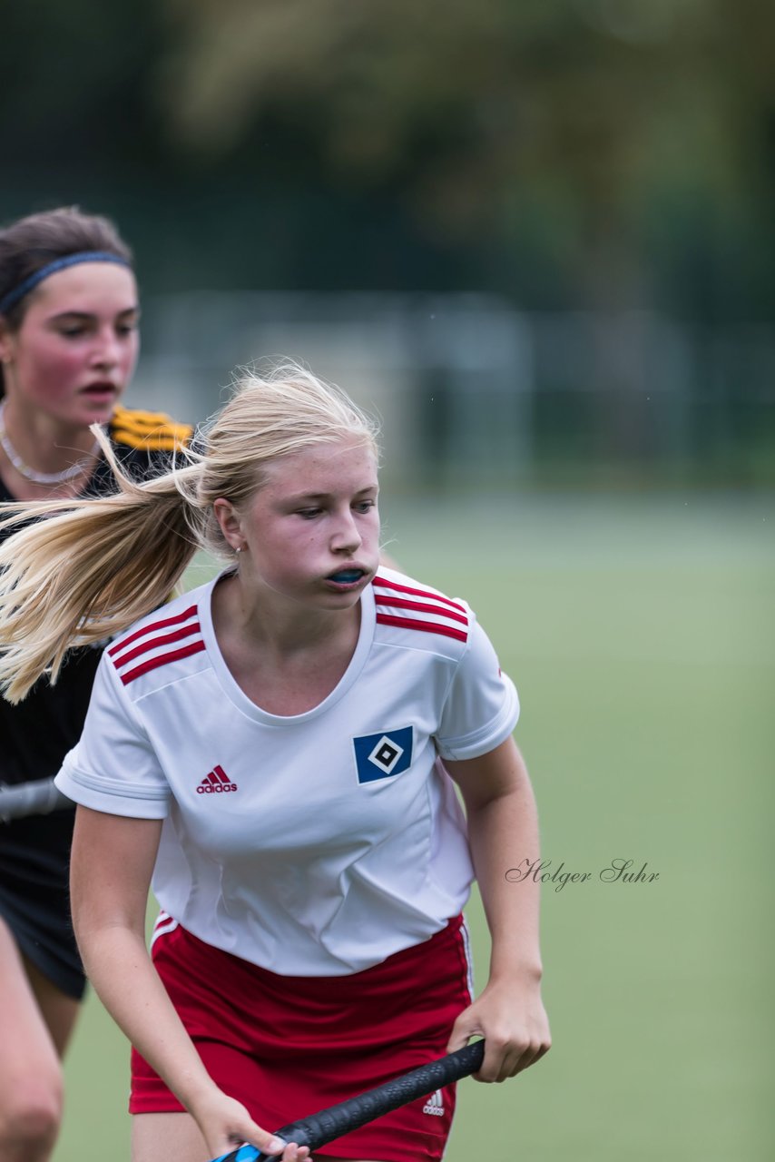 Bild 100 - wU18 Hamburger SV - Harvesterhuder THC : Ergebnis: 2:1